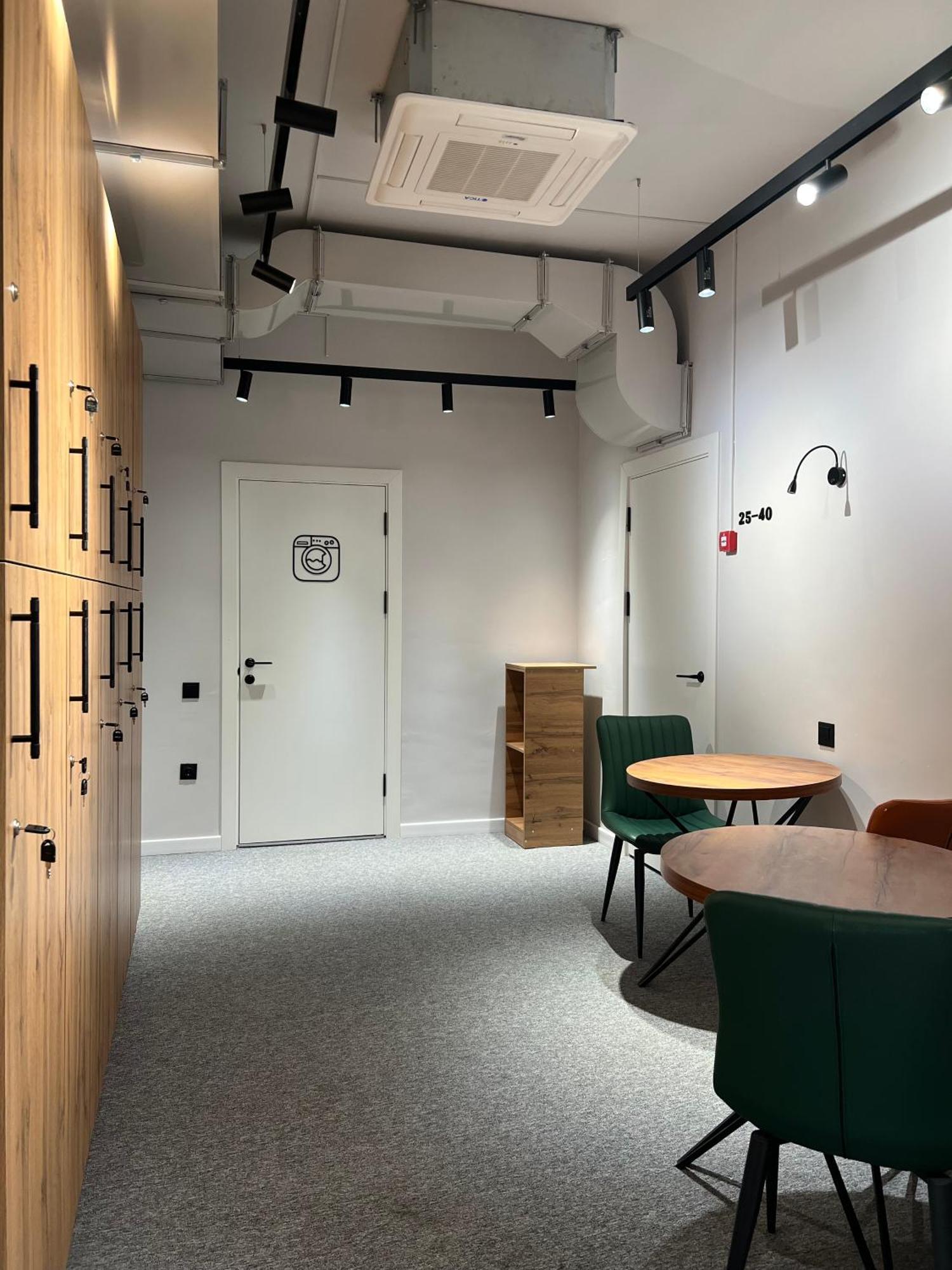 Aiva Hostel Biskek Kültér fotó